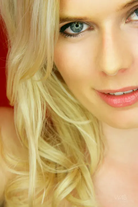 Lynn Kross: Czech Blonde Fingers Her Pussy and Spreads Wide – photo 6 of 21
