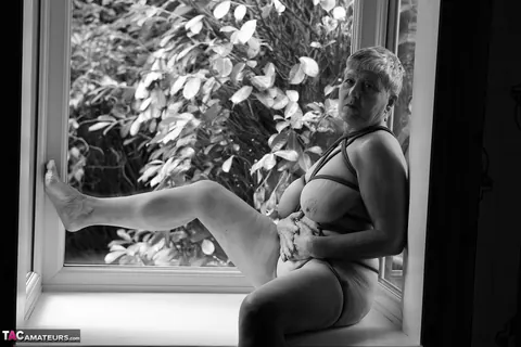 European BBW with a Piercing Spreads Her Mature Body in Panties – photo 13 of 20