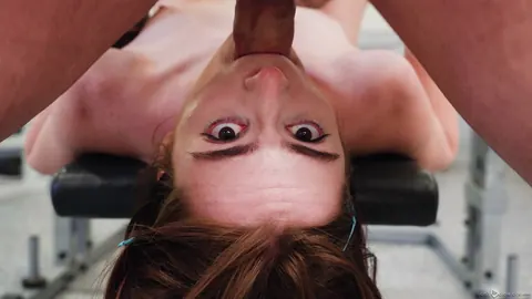 Reese Robbins: Brunette Deepthroats and Takes a Cumshot at the Gym – photo 17 of 21