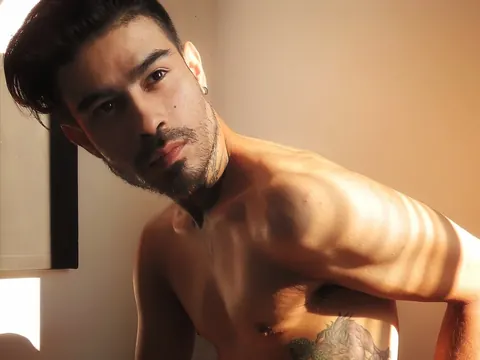 Man Strokes His Cock to a Cumshot – photo 8 of 13