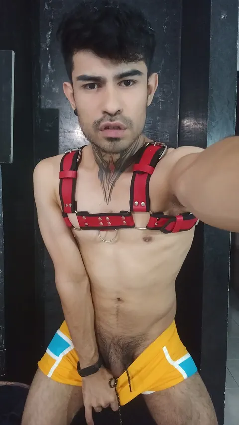 Man Strips Out of His Yellow Shorts – photo 6 of 15