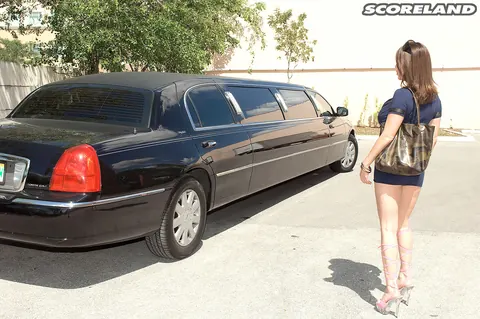 Kianna Dior: Busty Asian MILF Gives a Handjob in a Car – photo 6 of 16