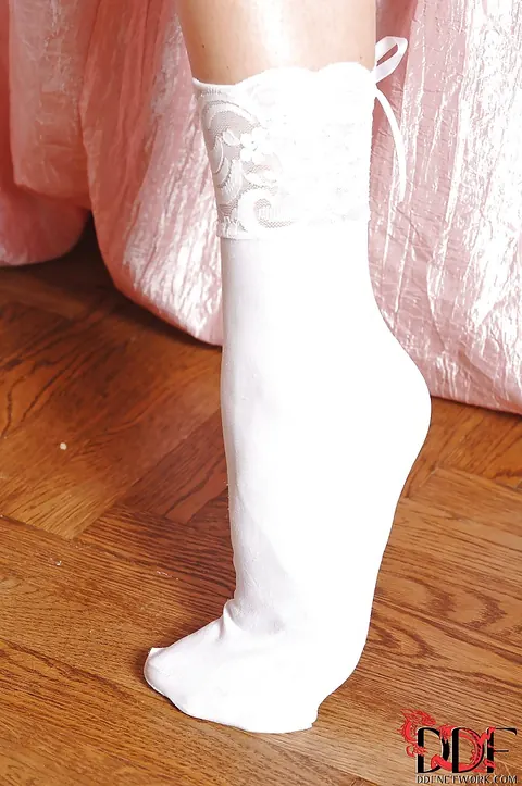 Sophie Moone: Blonde MILF Poses in Lingerie and Socks – photo 6 of 16