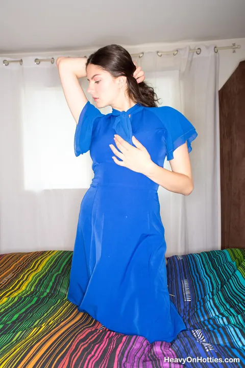 Francesca Dicaprio: Thick Brunette in a Skirt Shows Her Big Tits and Spreads Her Pussy – photo 2 of 21