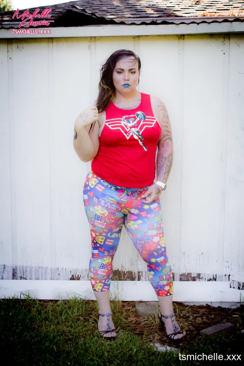 Trans Woman Strips and Fingers Herself in the Garden – photo 9 of 15