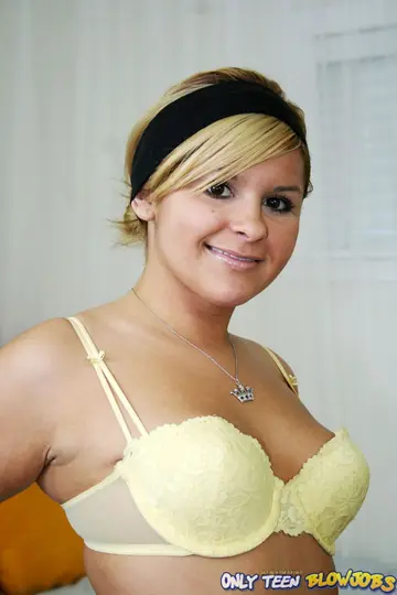 Brandi Lace – Petite Blonde MILF Gives a Blowjob and Takes a Facial