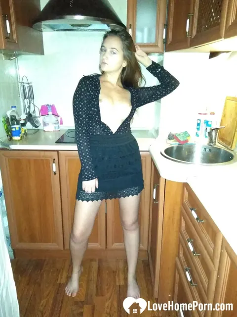 Ukrainian Brunette Spreads Her Legs and Shows Her Pussy – photo 14 of 21