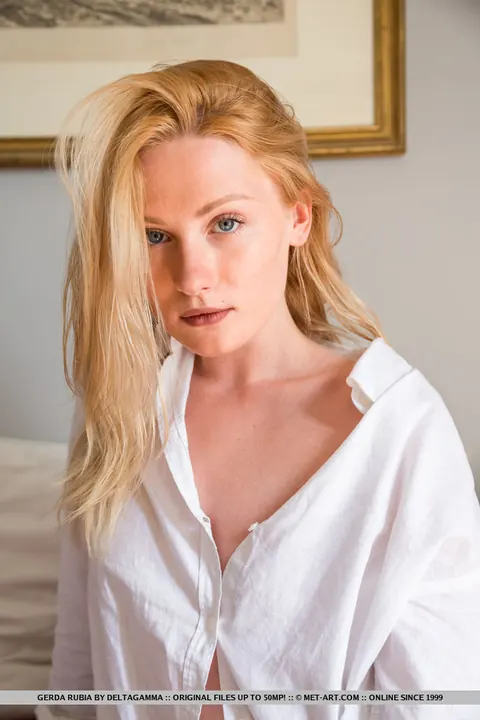 Gerda Rubia: European Blonde Spreads Her Shaved Pussy and Shows Tattoo – photo 1 of 18