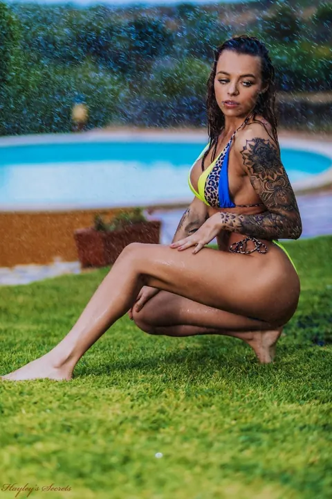 Mia Stryker: Slim PAWG Brunette Strips Out of Her Bikini on the Lawn – photo 6 of 12