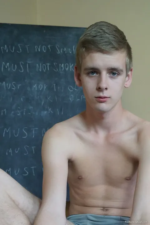 Man Strips Naked and Strokes to a Cumshot – photo 8 of 21