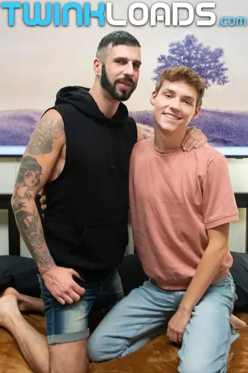 Bear and Twink Kiss and Fuck After a Handjob