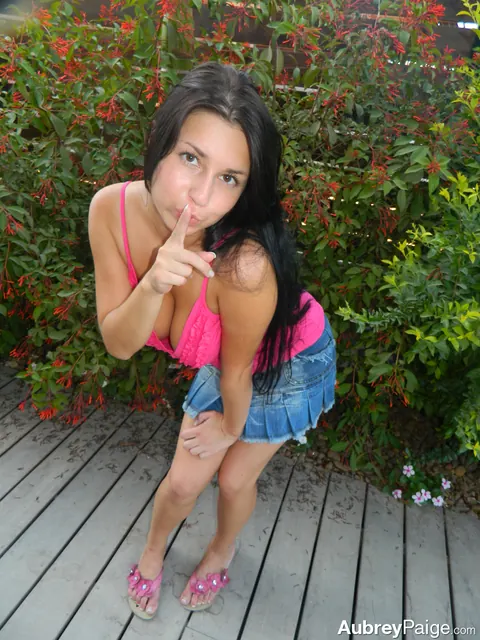 Aubrey Paige: Brunette Bares Her Big Natural Tits in Public – photo 13 of 15