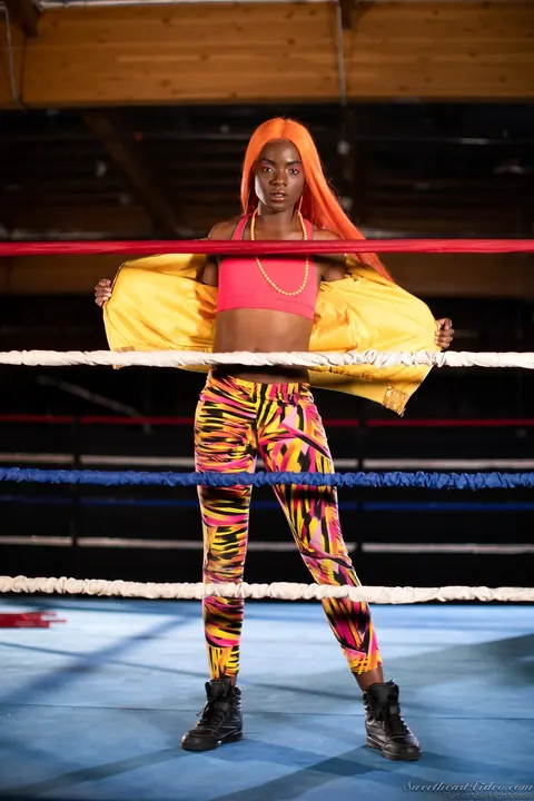 Ana Foxxx: Tall Athletic Ebony Redhead Undresses and Spreads – photo 4 of 15