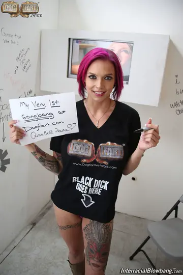 Anna Bell Peaks – Redhead MILF in High Heels Takes a BBC Gangbang