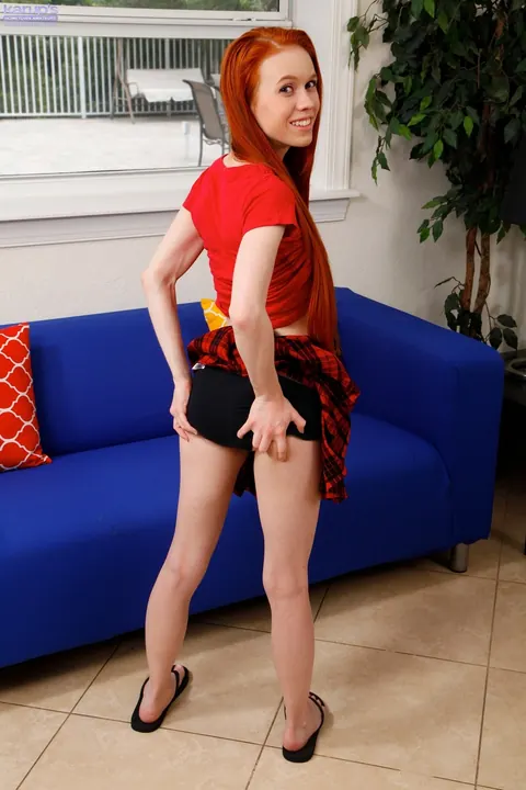 Petite Redhead Undresses and Fingers Her Pussy – photo 2 of 21