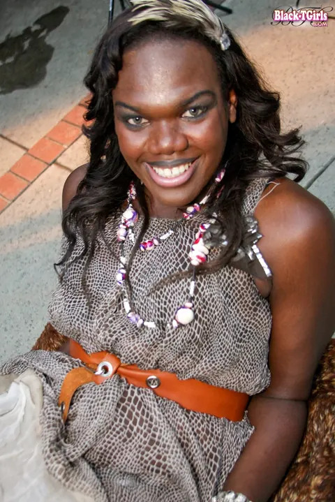 Curvy Ebony Trans Woman Strips Nude and Flaunts Her Cock – photo 3 of 16