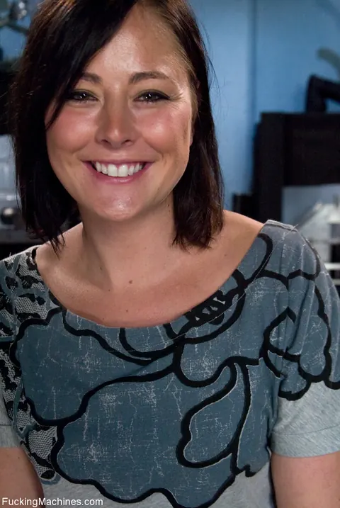 Eadie Sexwick: Short-Haired Brunette MILF Spreads in Her Panties – photo 1 of 17