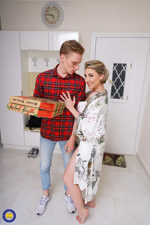 Julie Holly: Blonde European MILF Takes Anal from Pizza Delivery Guy and Swallows – photo 1 of 16