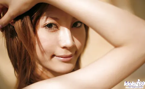 Busty Japanese Woman Strips Out of Her Bikini in Heels – photo 7 of 15