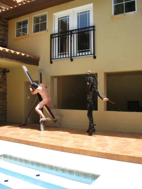Jean Bardot: Tall Brunette Femdom in Latex and Heels Dominates by the Pool – photo 4 of 16
