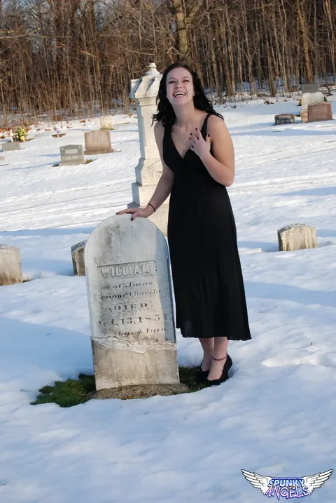 Emily Love: Brunette Flashes Her Natural Tits in a Winter Graveyard – photo 2 of 12