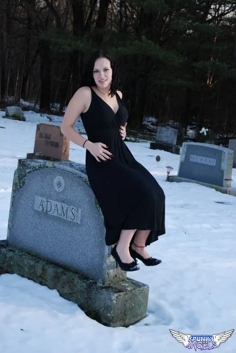 Emily Love: Brunette Flashes Her Natural Tits in a Winter Graveyard – photo 10 of 12