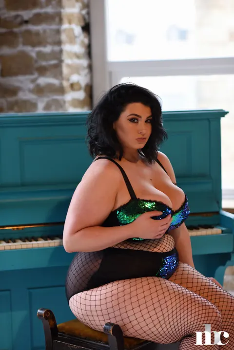 Mature BBW Strips Out of Her Fishnet Lingerie Showing Her Big Tits – photo 4 of 21