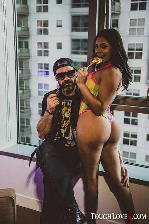Serena Santos: Latina PAWG in Heels Sucks Cock Before Hardcore Fuck – photo 6 of 20