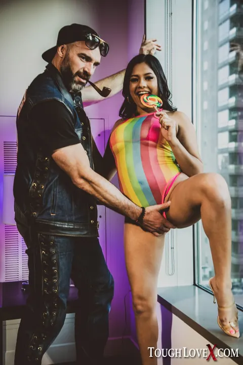 Serena Santos: Latina PAWG in Heels Sucks Cock Before Hardcore Fuck – photo 10 of 20