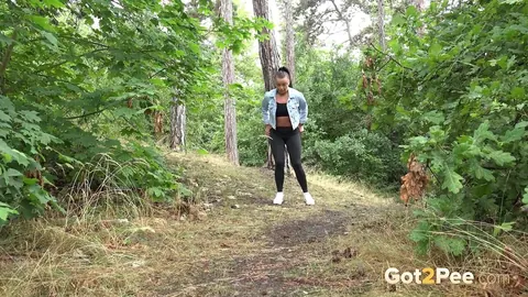 Dafne: European Brunette Pulls Down Her Yoga Pants and Spreads Outdoors – photo 2 of 15