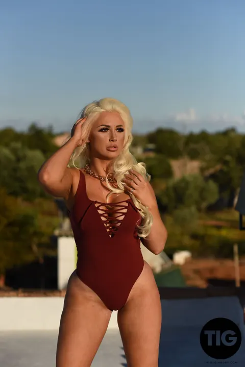 Lucy James: Blonde BBW Strips Out of Her Bodysuit Outdoors Showing Her Big Tits – photo 14 of 21