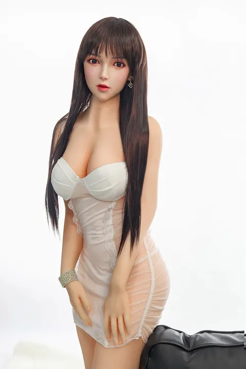 Brunette Strips Out of Her White Lingerie and Poses Nude – photo 9 of 17