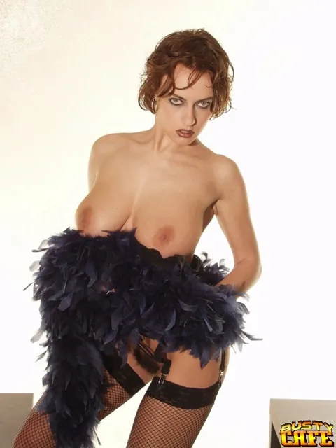 Tara Radovic: Busty Blonde in Lingerie Fingers Her Hairy Pussy – photo 5 of 15