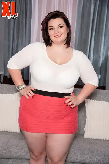 Lucy Lenore – Curvy Brunette MILF Poses in a Skirt and Panties Showing Her Big Tits