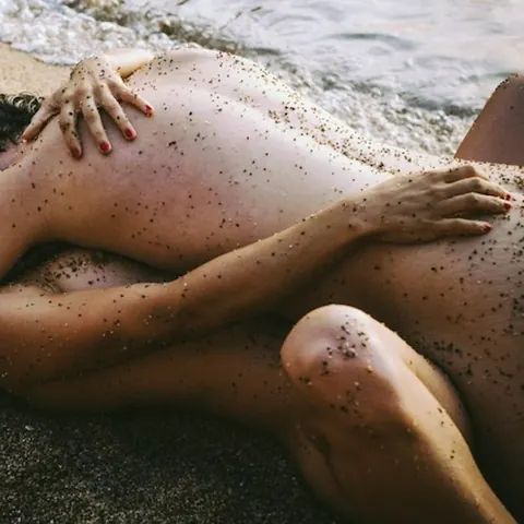 Julia Roca: Spanish Brunette PAWG Sucks and Fucks on the Beach – photo 12 of 14