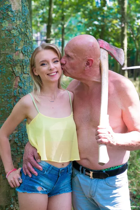 Lily Ray: Petite Blonde Gets Fucked Doggy Style in the Forest – photo 2 of 20