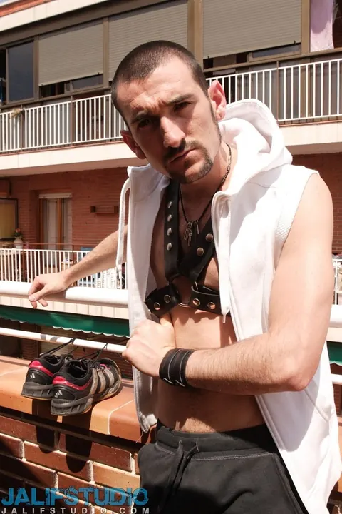 Tall Man Strokes His Cock in a Solo Gallery – photo 15 of 21