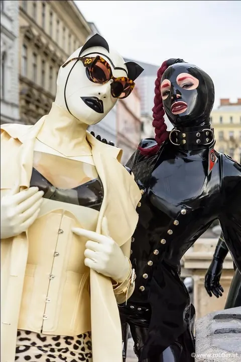 Pigtailed Woman in Latex and Heels Strolls Public Streets – photo 12 of 16