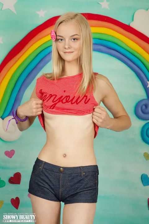 Tall Skinny Blonde Strips Out of Her Panties and Socks – photo 4 of 20