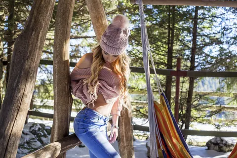 Caroline Mayer: Blonde Curly Woman Strips Out of Her Jeans Outdoors – photo 7 of 12