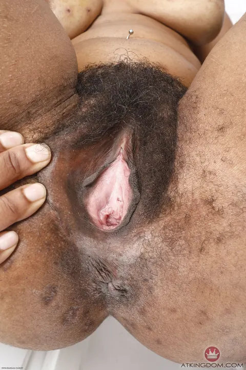 Cupcake Sinclair: Ebony Brunette with Hairy Pussy and Tattoos Poses Nude – photo 19 of 21