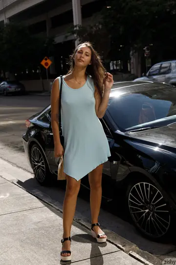 PAWG Brunette in a Dress Spreads Her Legs and Shows Her Feet in a Car