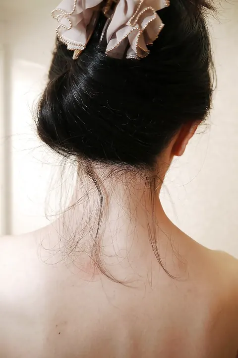 Yukiko Asaba: Thick Asian MILF Fingers Her Hairy Pussy in the Bathroom – photo 2 of 16