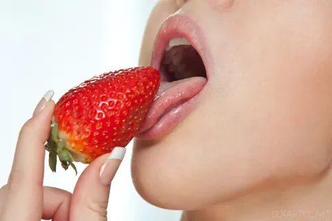 Margo G: European Brunette Inserts a Strawberry into Her Pierced Pussy – photo 4 of 12