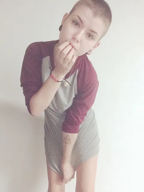 Ryden Armani: Brunette PAWG Shows Her Ass in a Skirt – photo 2 of 16
