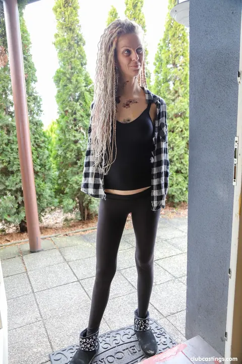 Lilie Blue: Blonde Strips Out of Her Yoga Pants for a Casting – photo 1 of 21