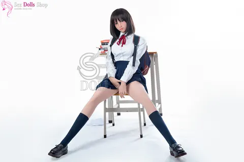 Woman Drops Her Uniform and Poses Nude – photo 7 of 20