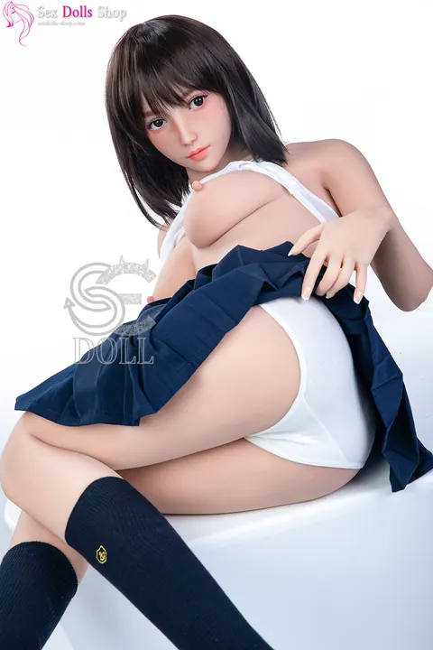 Woman Drops Her Uniform and Poses Nude – photo 2 of 20