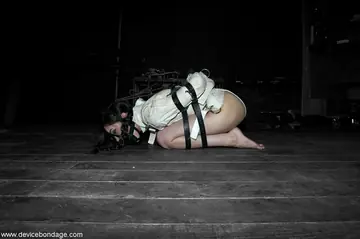 Brunette PAWG in Bondage Spreads Her Pussy While Restrained