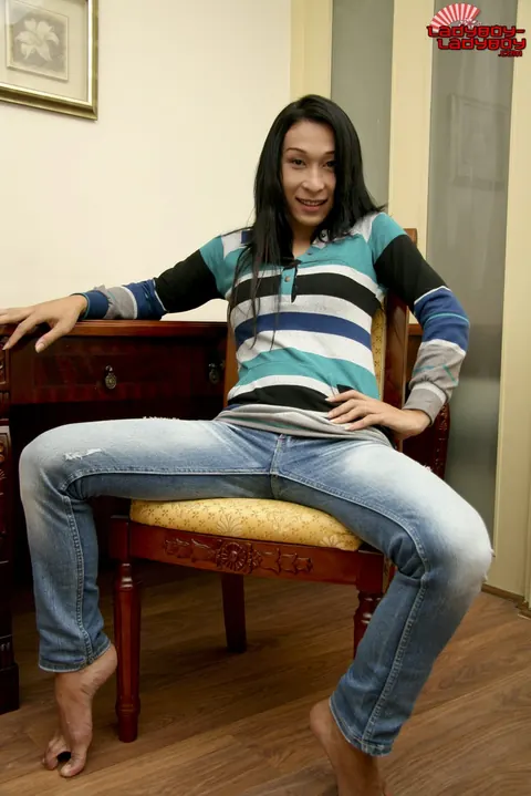 Asian Trans Woman Pulls Down Her Jeans and Panties to Cum – photo 1 of 16